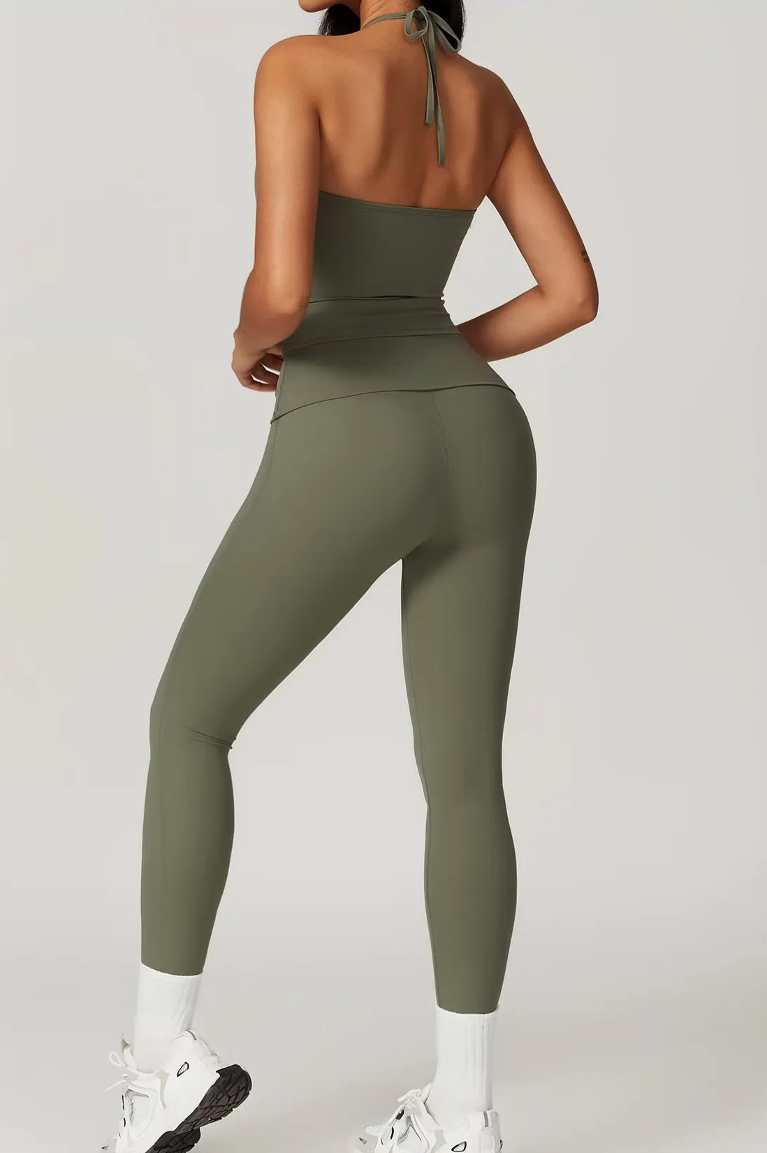 Green halter neck seamless sports set